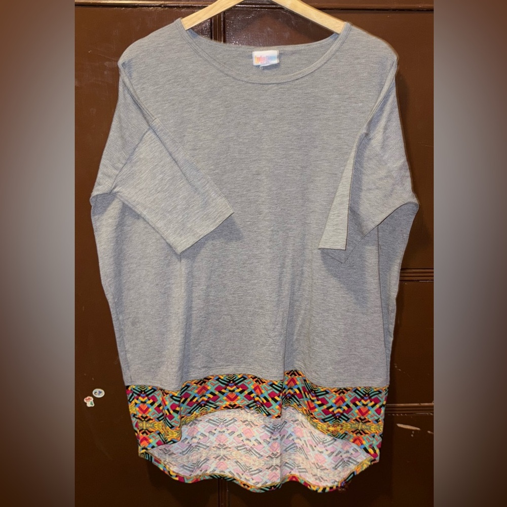 LuLaRoe Irma High-Low Top | Gray w/ Colorful Geometric Hem | Size 2XL